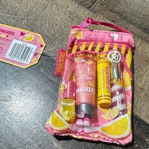 Smackers Pink Bath & Body Set